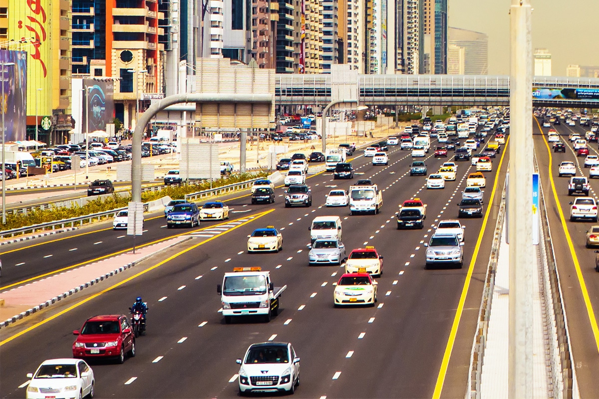 Car lift to Jebel Ali