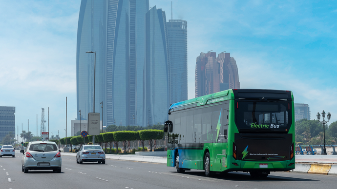 Car lift to Jebel Ali