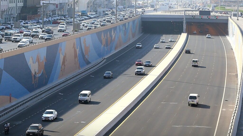 car lift to Jebel Ali